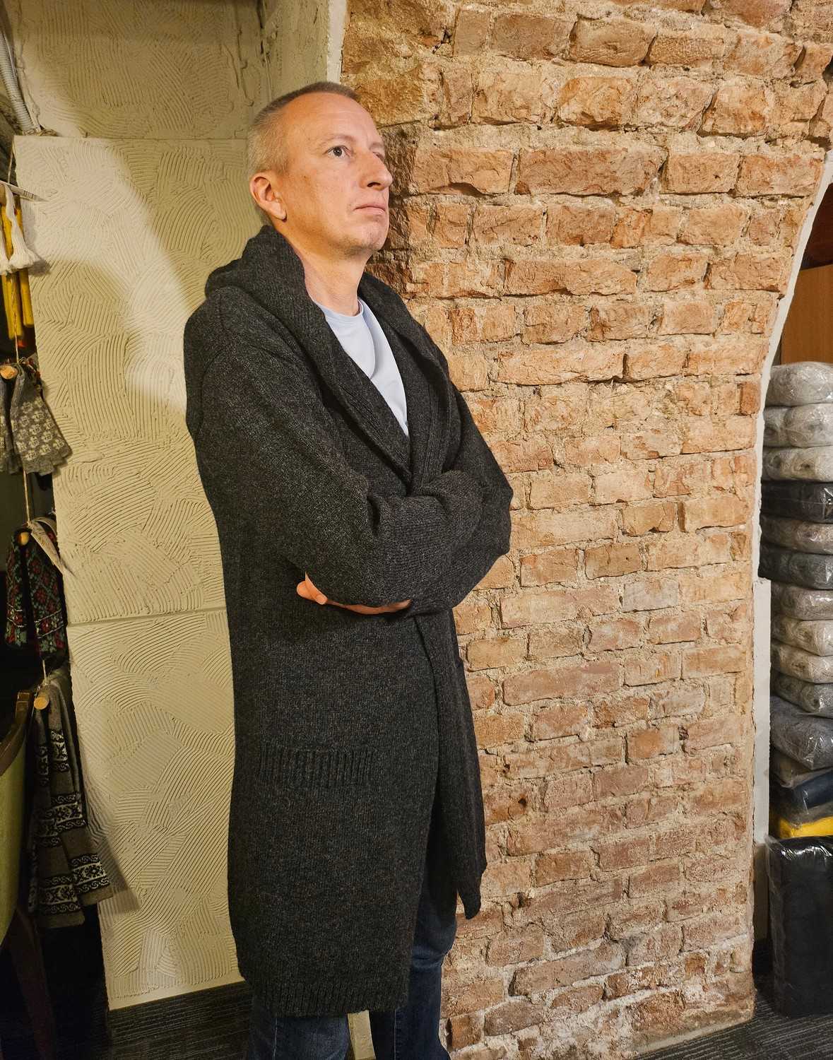 Vīriešu adīts mētelis “Gustavs”