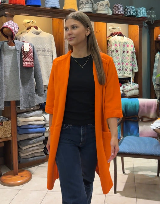 Vilnas jaka ar ¾ piedurknēm "Santa"