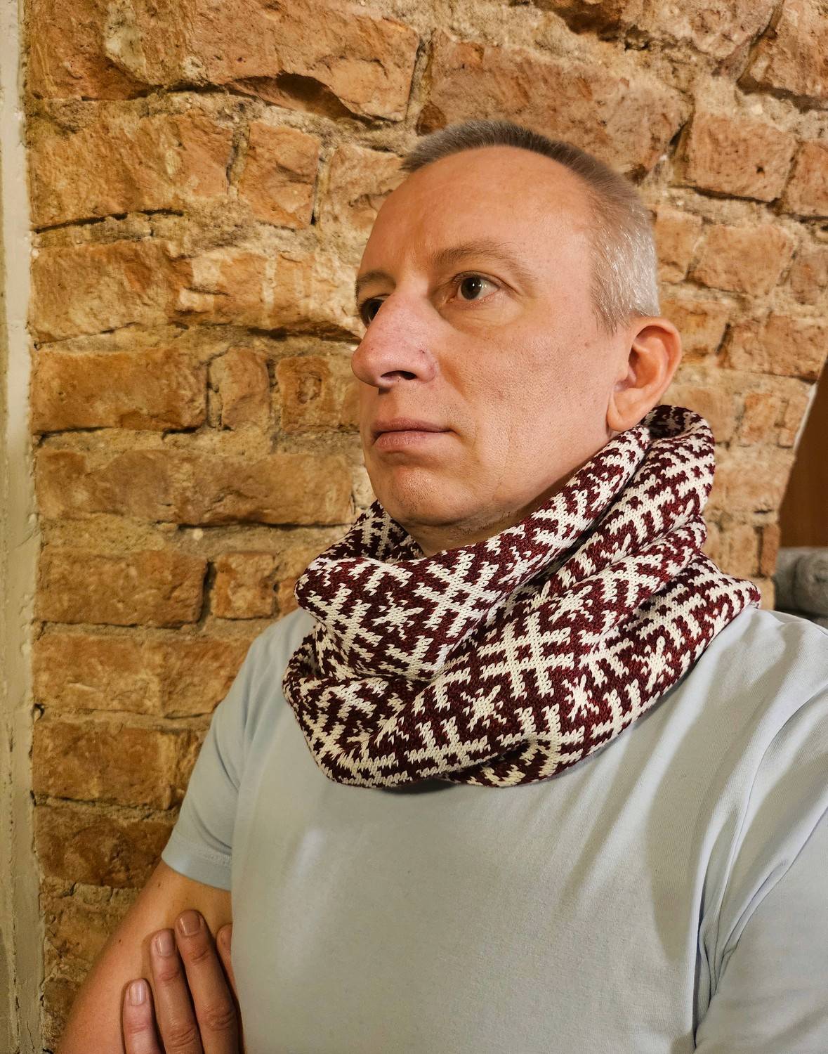 Apaļšalle ar latviskiem rakstiem 